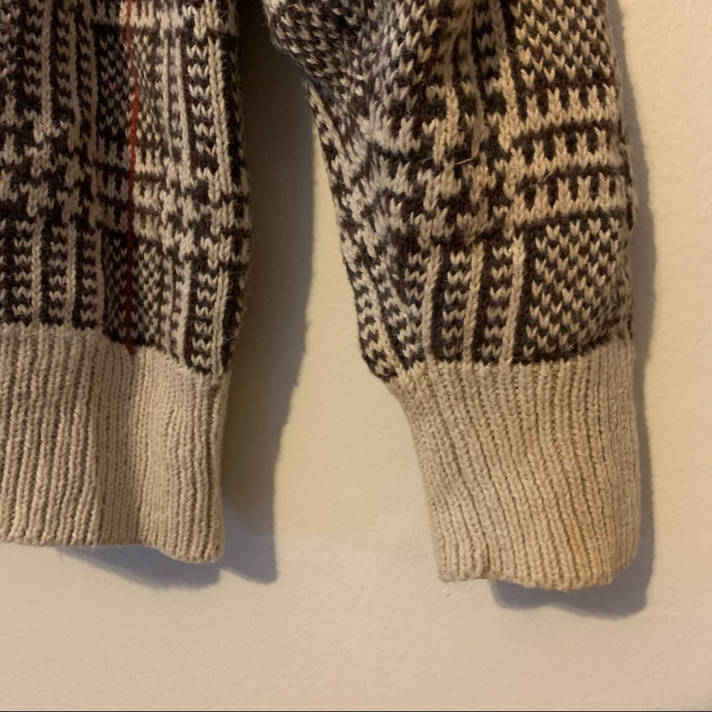 Vintage Patterned Sweater - image 3